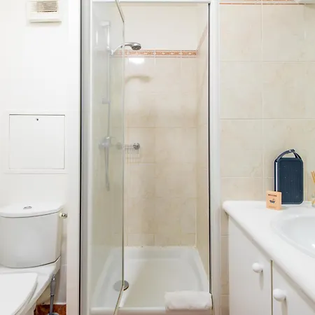 Dames - Lumineux Gare Saint-lazare Apartment *